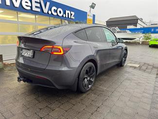2022 Tesla Model Y RWD 60kWh LFP