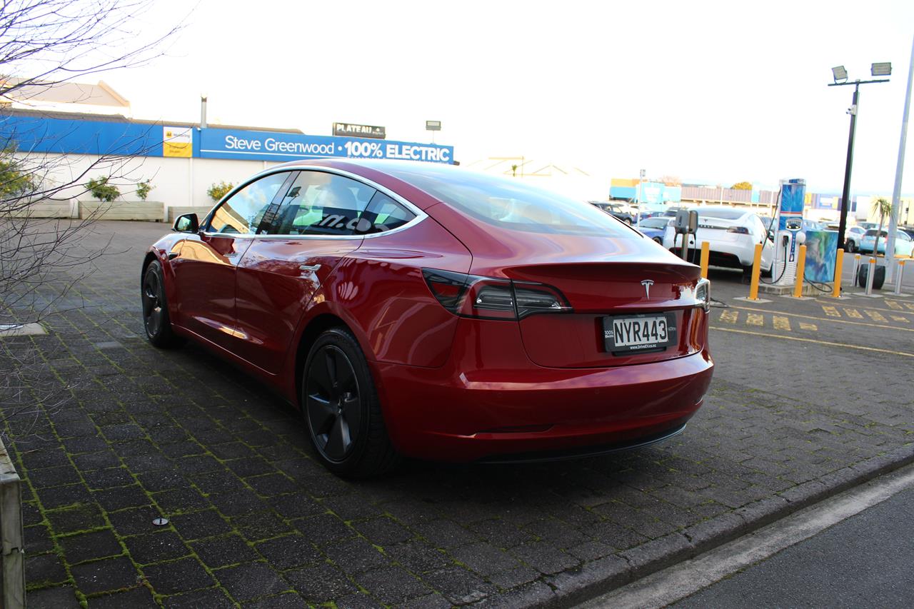 2019 Tesla Model 3 Standard Range Plus