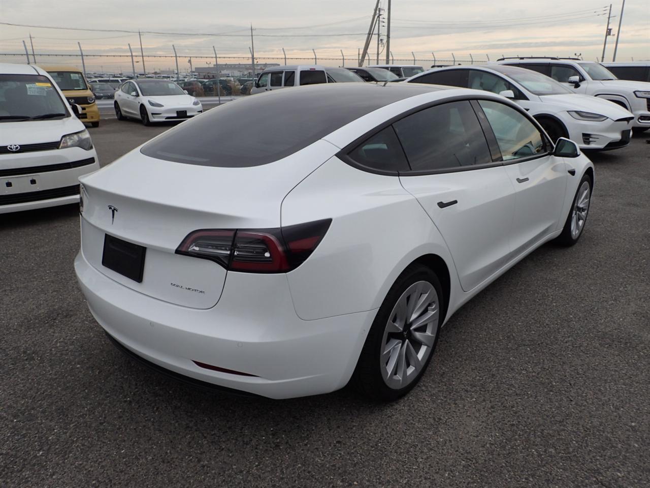 2021 Tesla Model 3 AWD Long Range - Refresh Model