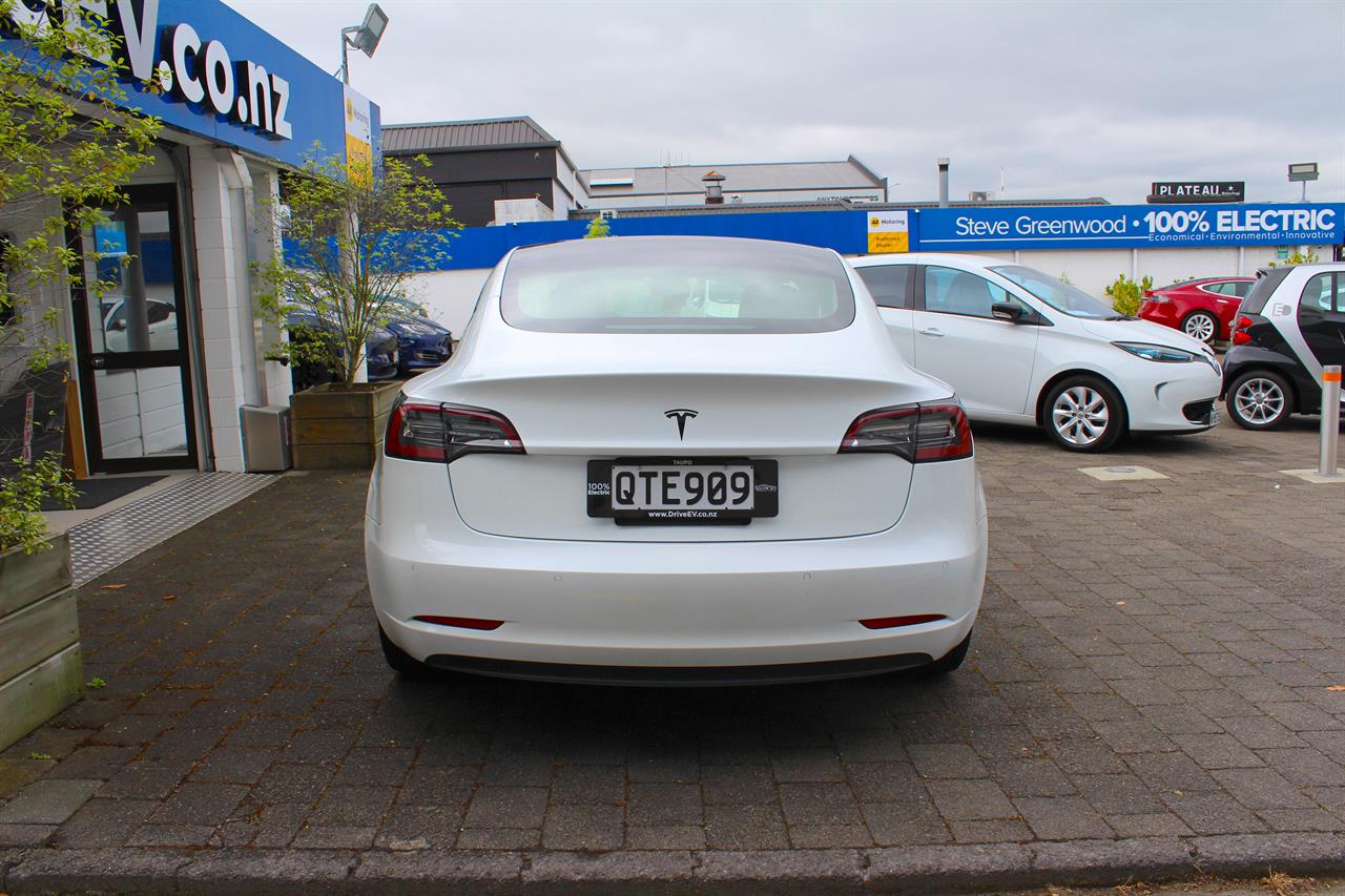 2020 Tesla Model 3 Standard Range Plus